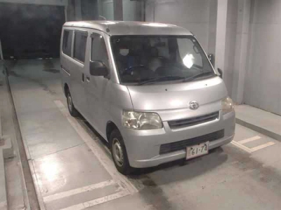 TOYOTA TOWN ACE VAN