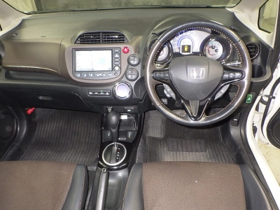 HONDA FIT SHUTTLE