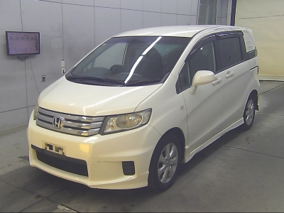 HONDA FREED SPIKE