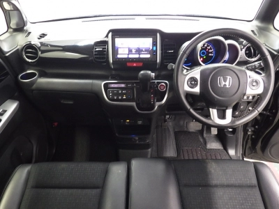HONDA N BOX +