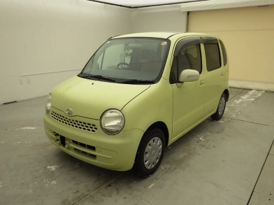 DAIHATSU MOVE LATTE
