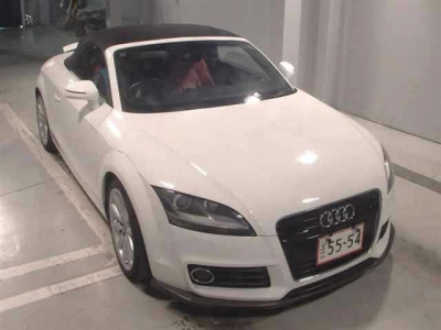 AUDI TT