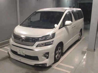 TOYOTA VELLFIRE