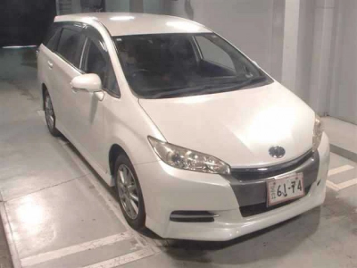 TOYOTA WISH
