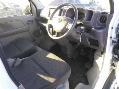 NISSAN NV100 CLIPPER