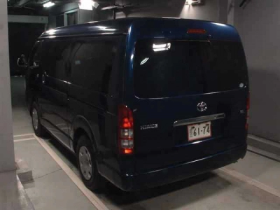 TOYOTA HIACE WAGON
