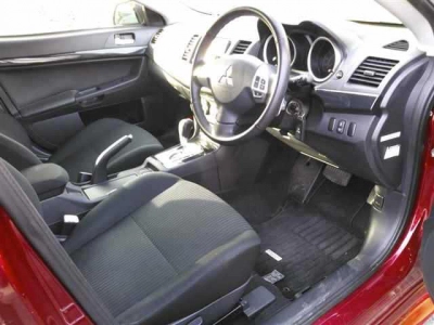 MITSUBISHI GALANT FORTIS SPORTBACK