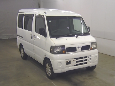 NISSAN CLIPPER VAN