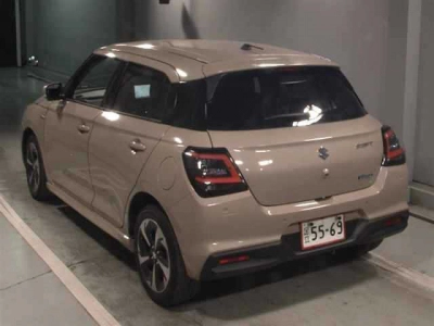 SUZUKI SWIFT