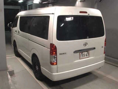 TOYOTA HIACE WAGON