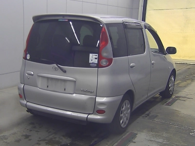 TOYOTA FUN CARGO