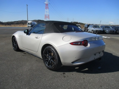 MAZDA ROADSTER