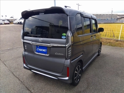 HONDA N BOX CUSTOM