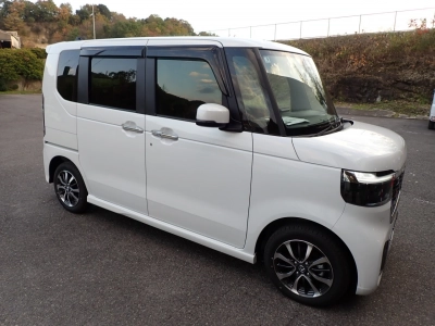 HONDA N BOX CUSTOM
