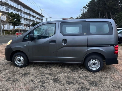NISSAN NV200 VANETTE VAN