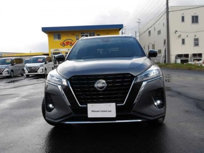 NISSAN KICKS