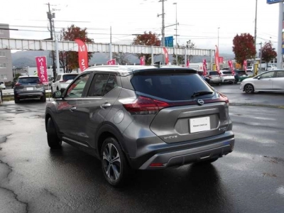 NISSAN KICKS