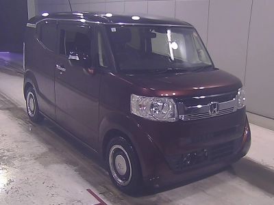HONDA N-BOX SLASH
