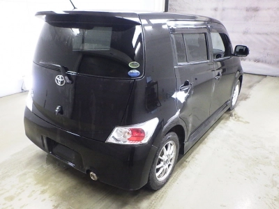 TOYOTA BB