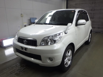 TOYOTA RUSH