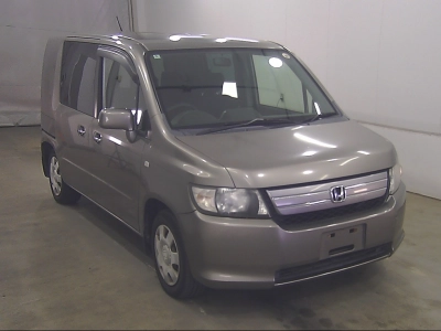 HONDA MOBILIO SPIKE