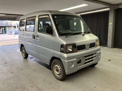 NISSAN CLIPPER VAN