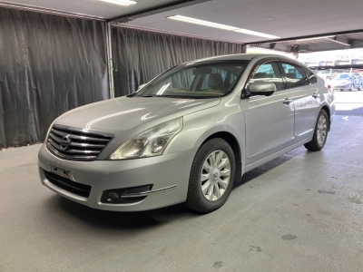 NISSAN TEANA