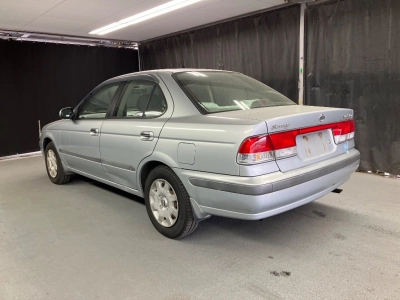 NISSAN SUNNY