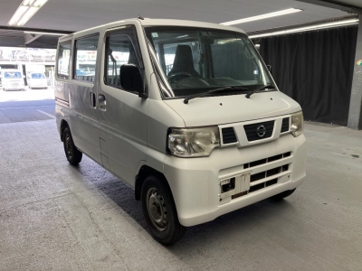 NISSAN NV100 CLIPPER
