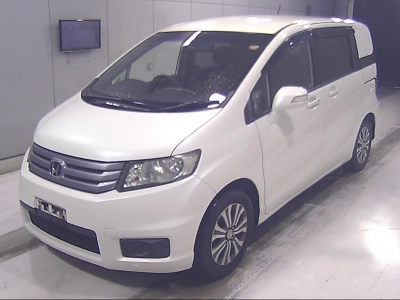 HONDA FREED SPIKE
