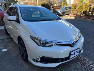 TOYOTA AURIS