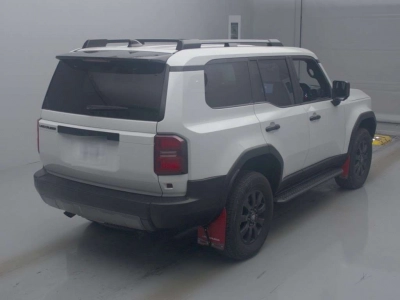 TOYOTA LAND CRUISER 250