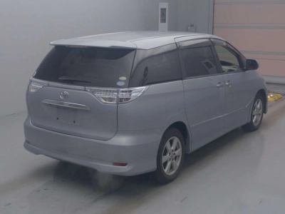 TOYOTA ESTIMA HYBRID