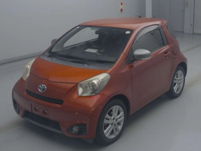 TOYOTA IQ