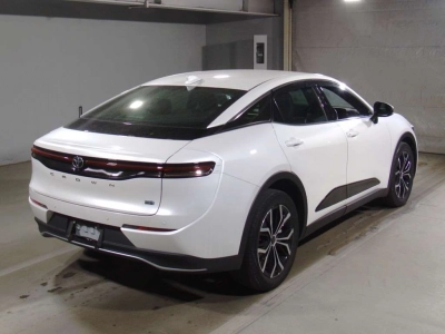 TOYOTA CROWN CROSSOVER