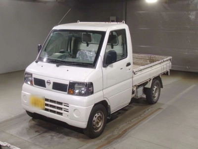 NISSAN CLIPPER TRUCK