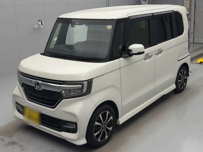 HONDA N BOX CUSTOM