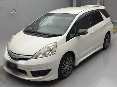 HONDA FIT SHUTTLE HYBRID
