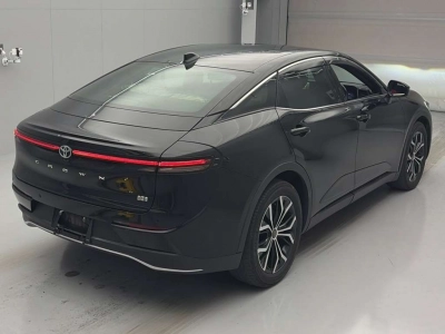 TOYOTA CROWN CROSSOVER