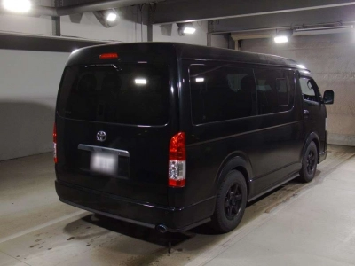TOYOTA HIACE WAGON