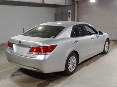 TOYOTA CROWN HYBRID