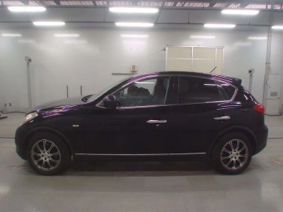 NISSAN SKYLINE CROSSOVER