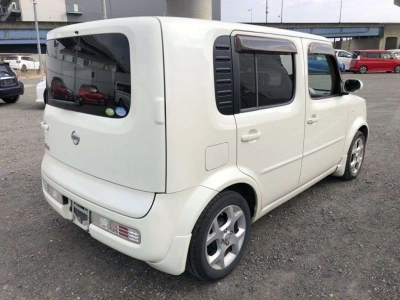 NISSAN CUBE
