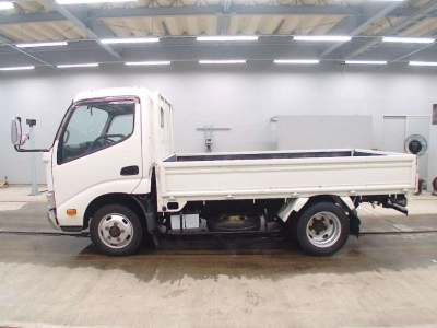 TOYOTA DYNA TRUCK