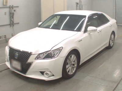 TOYOTA CROWN HYBRID