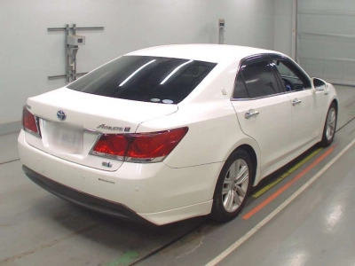 TOYOTA CROWN HYBRID