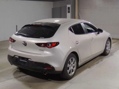 MAZDA MAZDA3 FASTBACK