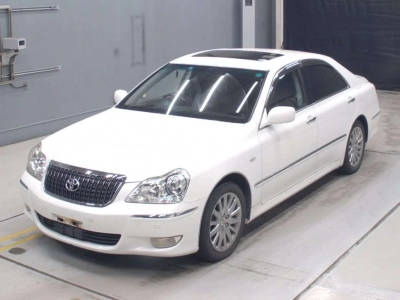 TOYOTA CROWN MAJESTA