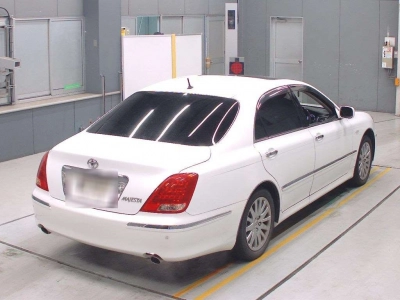 TOYOTA CROWN MAJESTA