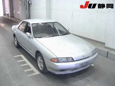 NISSAN SKYLINE